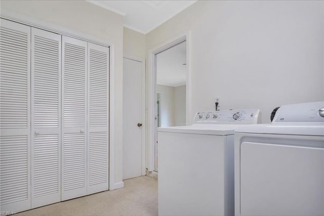 14214 Penrith LN, Newport News, VA 23602