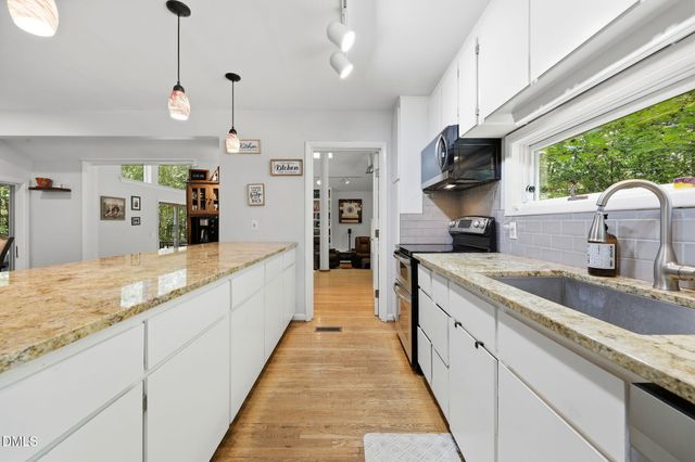 3513 Travis Court, Chapel Hill, NC 27516
