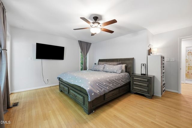 3513 Travis Court, Chapel Hill, NC 27516