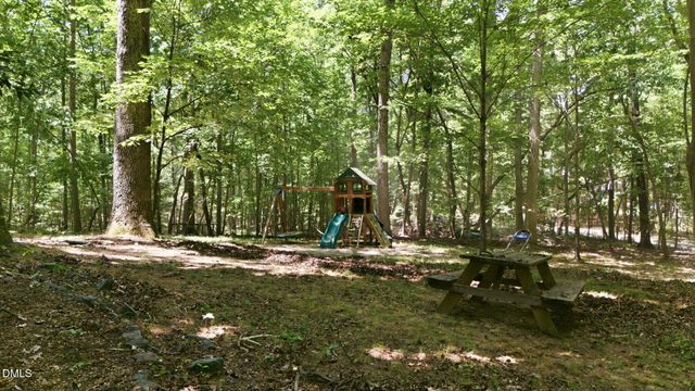 3513 Travis Court, Chapel Hill, NC 27516