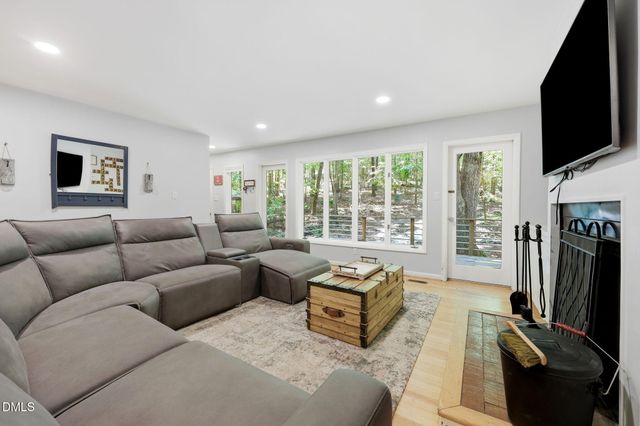 3513 Travis Court, Chapel Hill, NC 27516