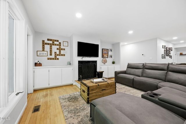 3513 Travis Court, Chapel Hill, NC 27516