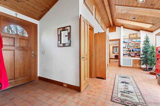 25541 S 676 Road, Grove, OK 74344
