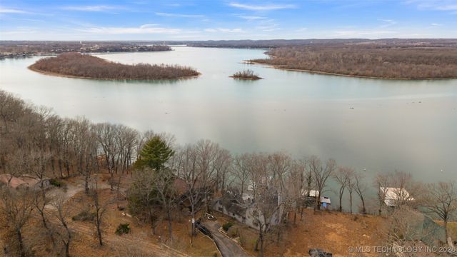 25541 S 676 Road, Grove, OK 74344