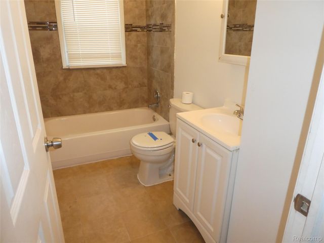 35209 Sheridan Street, Westland, MI 48185