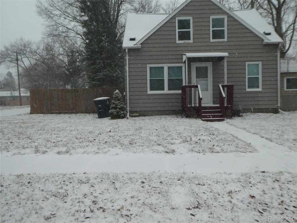 35209 Sheridan Street, Westland, MI 48185