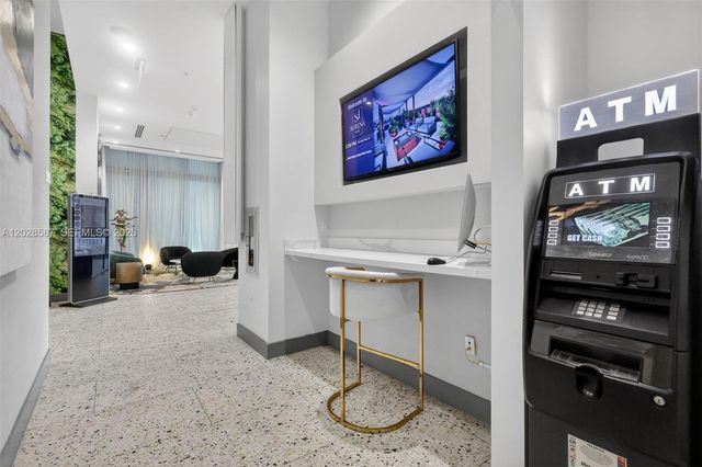2820 NE 214th Street 1006, Aventura, FL 33180