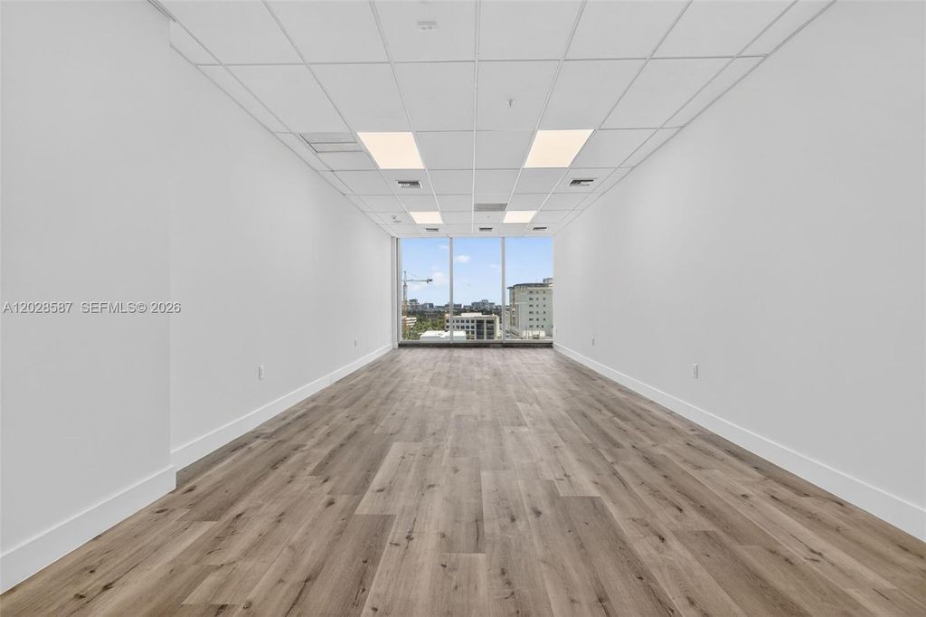 2820 NE 214th Street 1006, Aventura, FL 33180