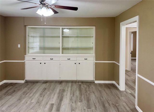 2013 Crestwood Drive, Richmond, TX 77469