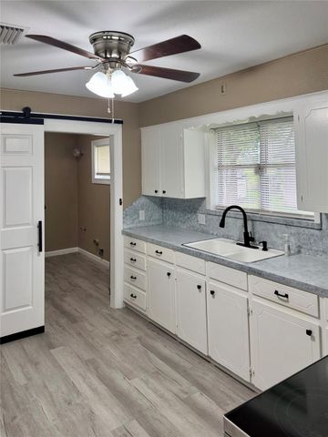 2013 Crestwood Drive, Richmond, TX 77469