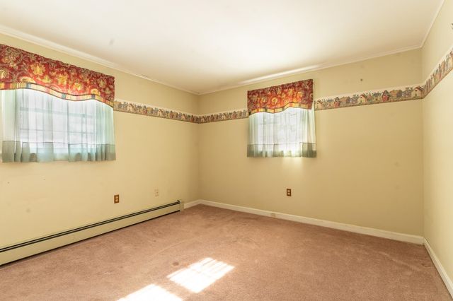 54 Woodland Grove Road, Conway, NH 03818