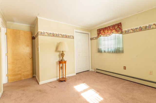 54 Woodland Grove Road, Conway, NH 03818