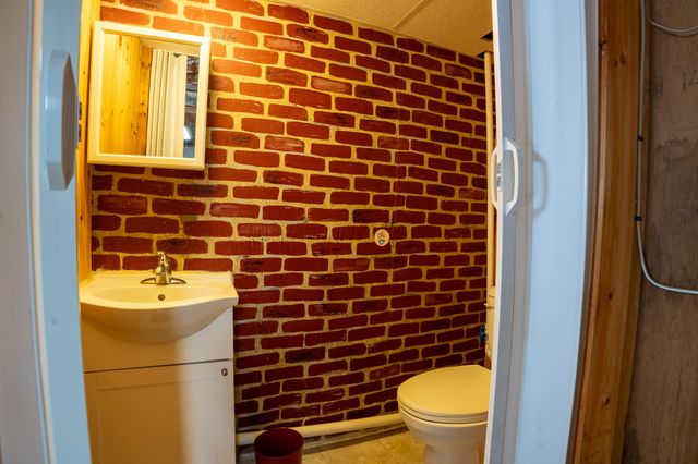 54 Woodland Grove Road, Conway, NH 03818