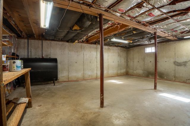 54 Woodland Grove Road, Conway, NH 03818