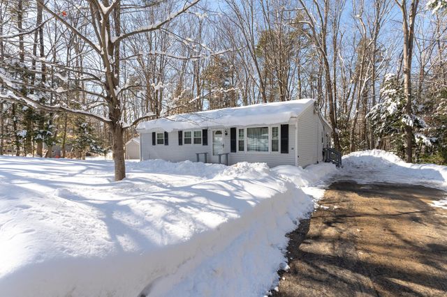 54 Woodland Grove Road, Conway, NH 03818
