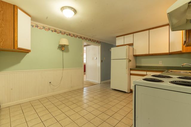 54 Woodland Grove Road, Conway, NH 03818