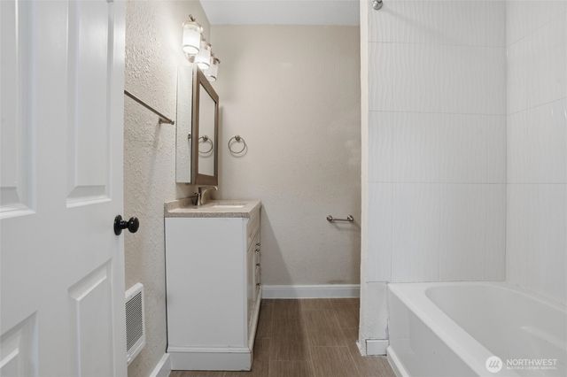 1041 Mitchell Avenue, Port Orchard, WA 98366