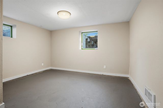 1041 Mitchell Avenue, Port Orchard, WA 98366