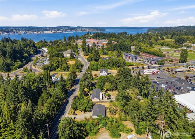 1041 Mitchell Avenue, Port Orchard, WA 98366