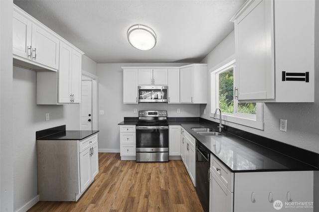 1041 Mitchell Avenue, Port Orchard, WA 98366