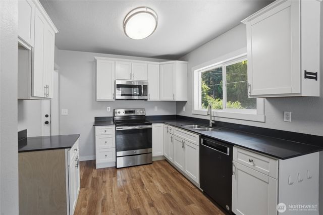 1041 Mitchell Avenue, Port Orchard, WA 98366