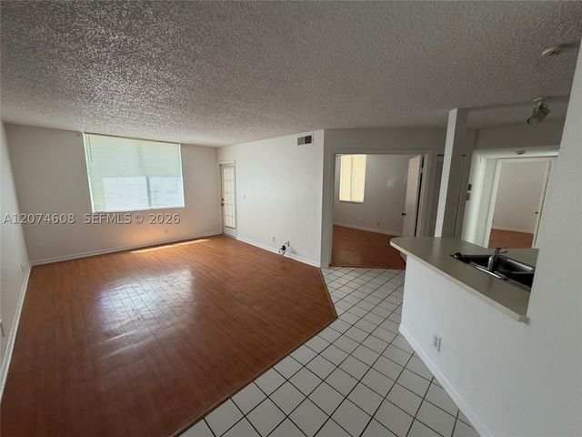 4015 W Mcnab Rd D209, Pompano Beach, FL 33069