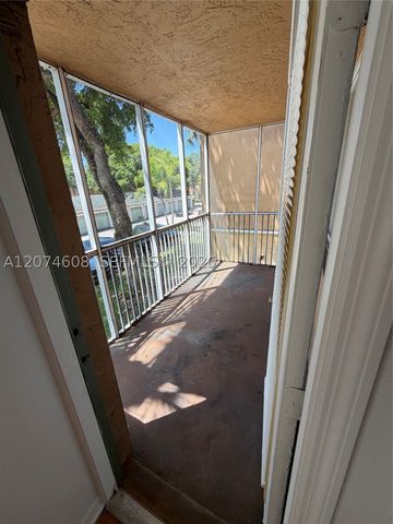 4015 W Mcnab Rd D209, Pompano Beach, FL 33069