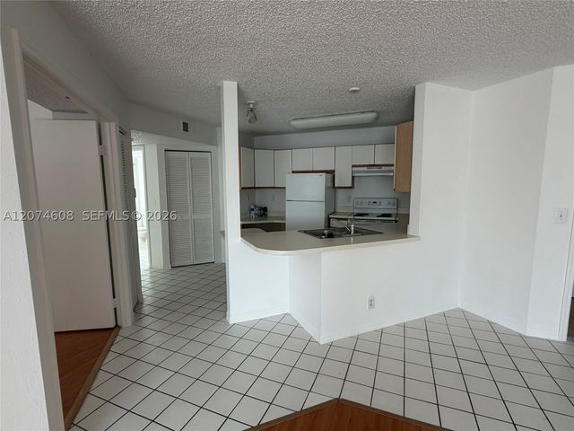 4015 W Mcnab Rd D209, Pompano Beach, FL 33069