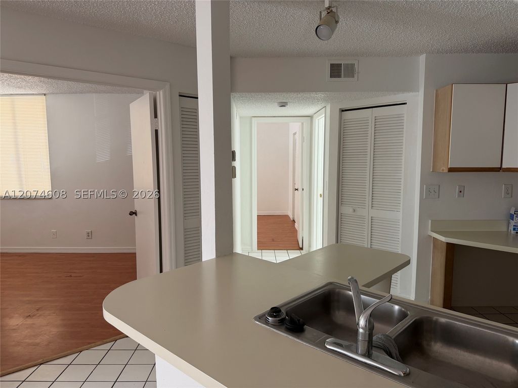 4015 W Mcnab Rd D209, Pompano Beach, FL 33069