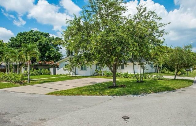 12020 NE 12th Ct 12020, Biscayne Park, FL 33161