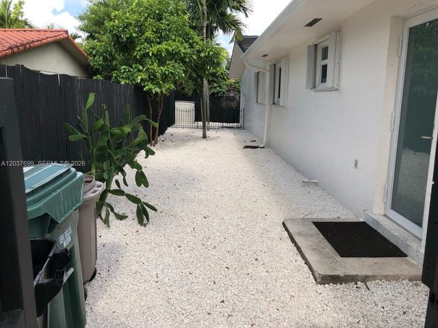 12020 NE 12th Ct 12020, Biscayne Park, FL 33161
