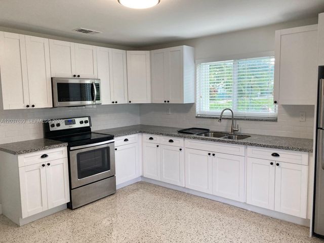 12020 NE 12th Ct 12020, Biscayne Park, FL 33161
