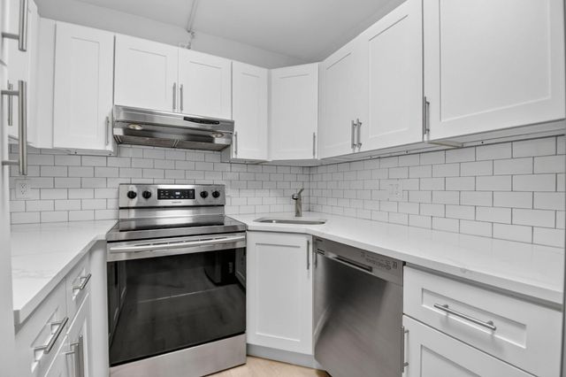 1114 Green Pine Boulevard A1, West Palm Beach, FL 33409