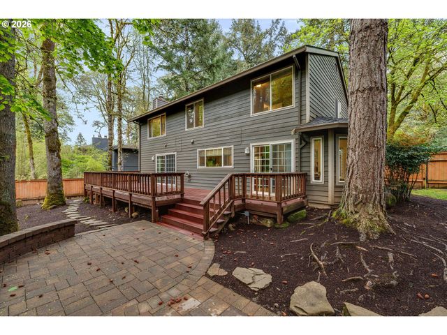 18679 INDIAN CREEK Dr, Lake Oswego, OR 97035