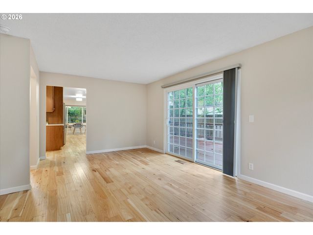 18679 INDIAN CREEK Dr, Lake Oswego, OR 97035