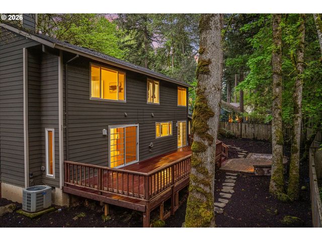 18679 INDIAN CREEK Dr, Lake Oswego, OR 97035