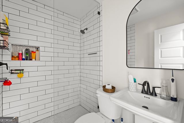 329 Camp Road, Milner, GA 30257