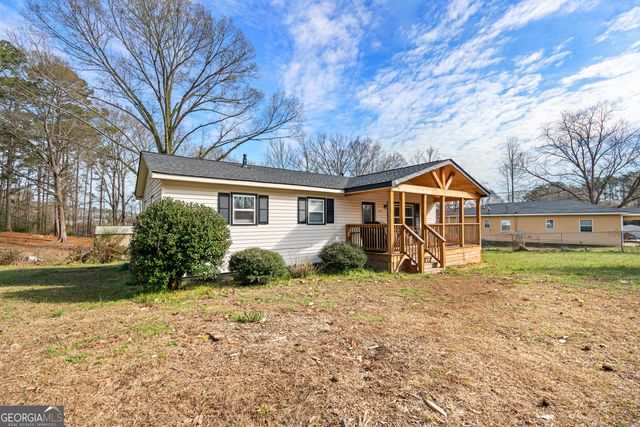 329 Camp Road, Milner, GA 30257