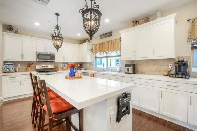 1576 CASTILLO Way 45, Vista, CA 92081