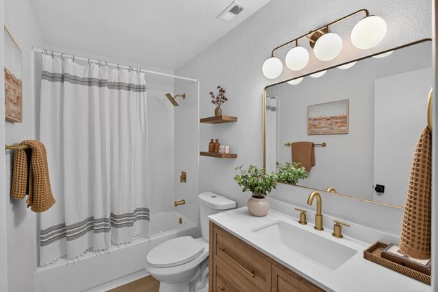 8732 El Toreador Way, Elk Grove, CA 95624
