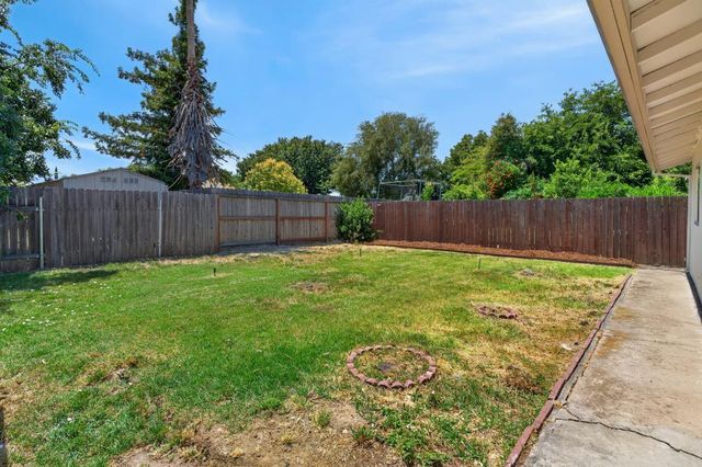 8732 El Toreador Way, Elk Grove, CA 95624