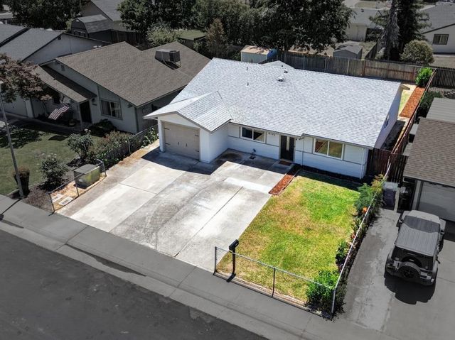 8732 El Toreador Way, Elk Grove, CA 95624