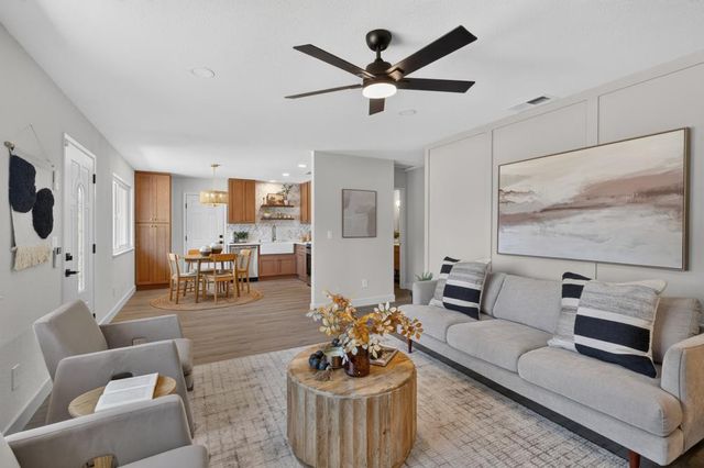 8732 El Toreador Way, Elk Grove, CA 95624