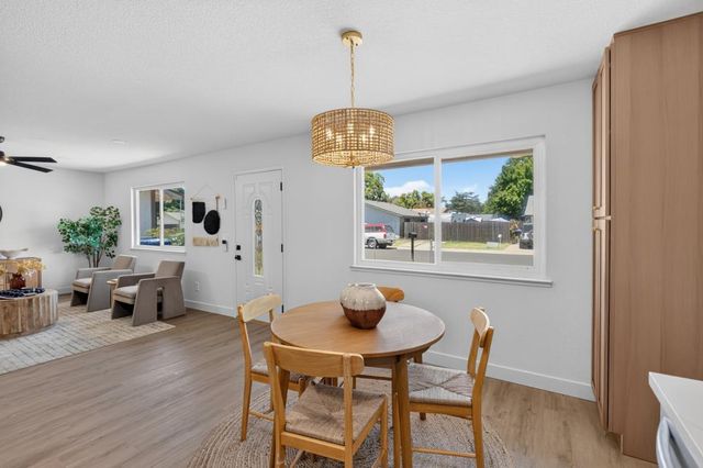 8732 El Toreador Way, Elk Grove, CA 95624