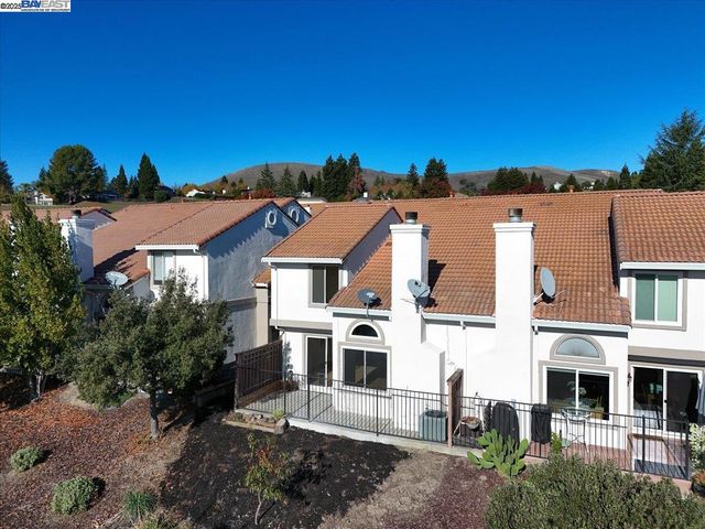 4345 Conejo Dr, Danville, CA 94506