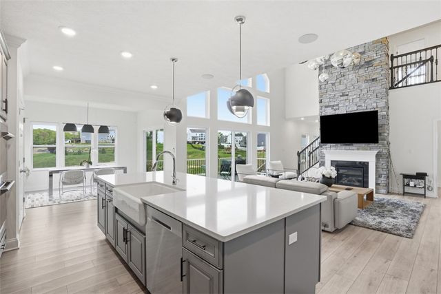 316 Cool Spring Dr, Forward Twp, PA 16033