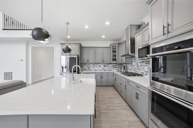 316 Cool Spring Dr, Forward Twp, PA 16033
