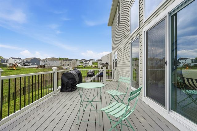 316 Cool Spring Dr, Forward Twp, PA 16033