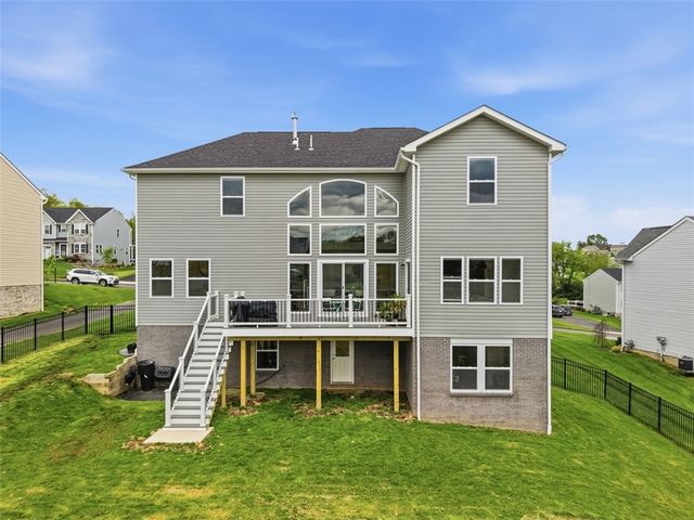 316 Cool Spring Dr, Forward Twp, PA 16033