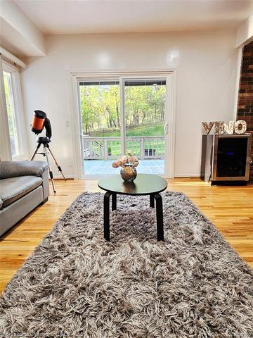 1830 Lone Pine Road, Bloomfield Hills, MI 48302